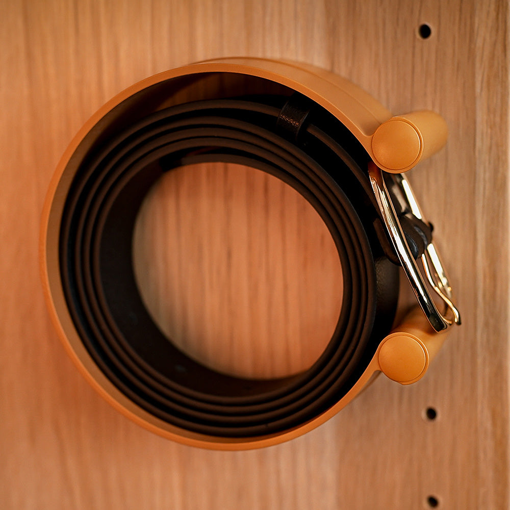 Smartes Ordnungssystem ease-c – elegante Lösung für Accessoires im Kleiderschrank