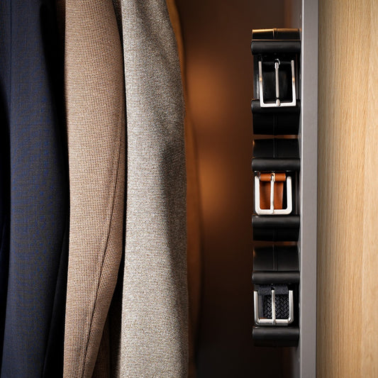 Kleiderschrank Organizer ease-c für Gürtel und Accessoires – stilvolle Aufbewahrungslösung für mehr Ordnung