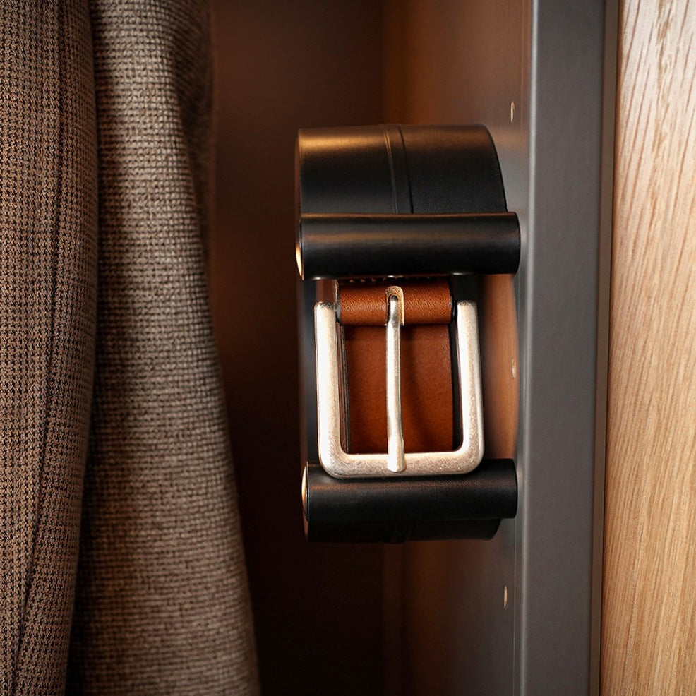 Kleiderschrank Organizer ease-c für Gürtel und Accessoires – stilvolle Aufbewahrungslösung für mehr Ordnung